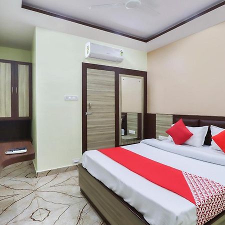 Capital O Hotel 7Th Heaven Jamshedpur Exteriör bild