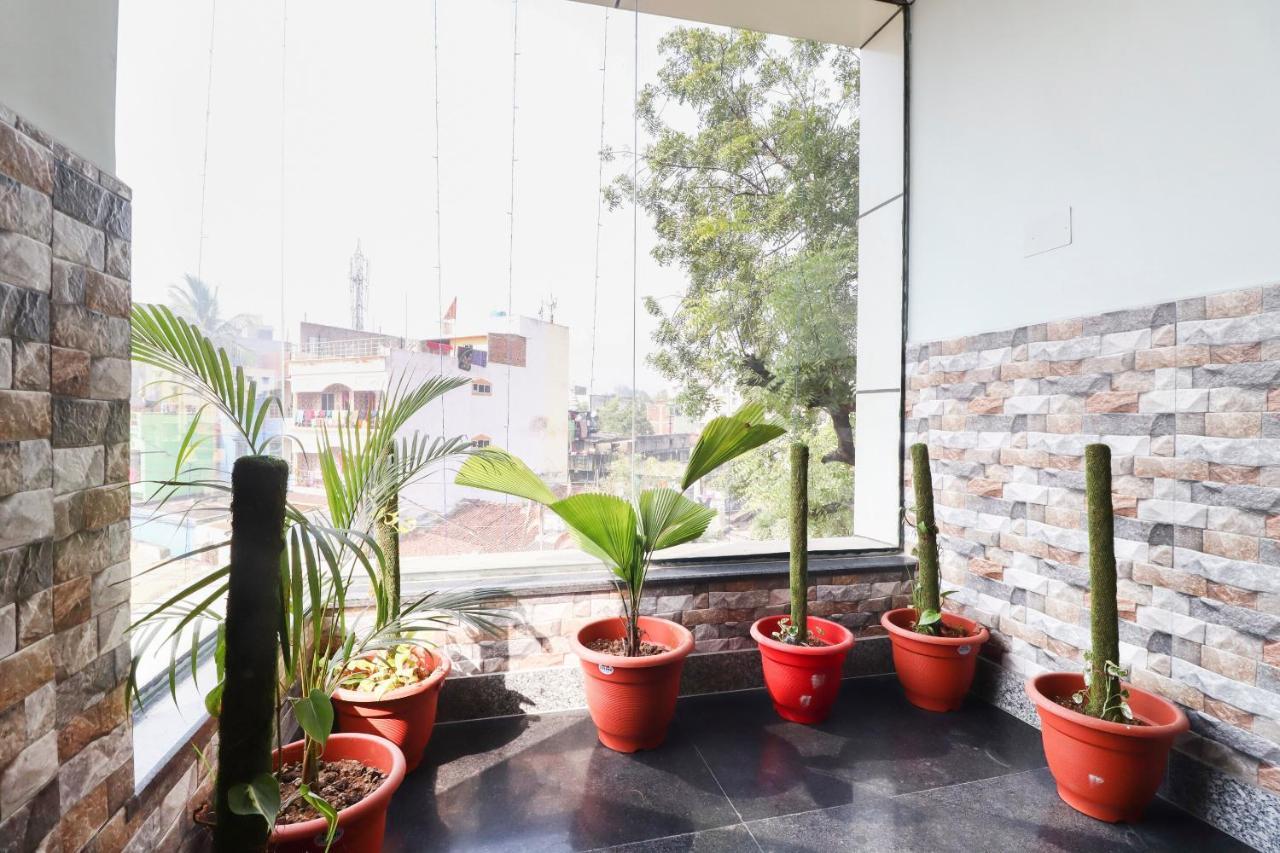 Capital O Hotel 7Th Heaven Jamshedpur Exteriör bild