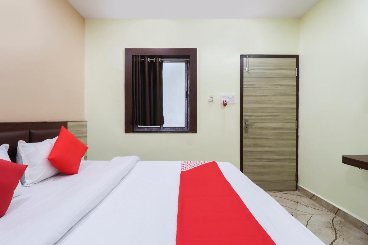 Capital O Hotel 7Th Heaven Jamshedpur Exteriör bild